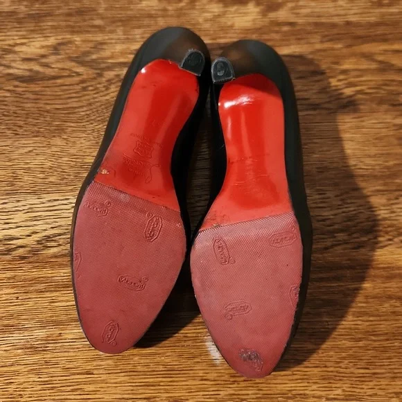 Christian Louboutin Black Leather Heels – Iconic Red Sole, Size 37/7 - Picture 6 of 7